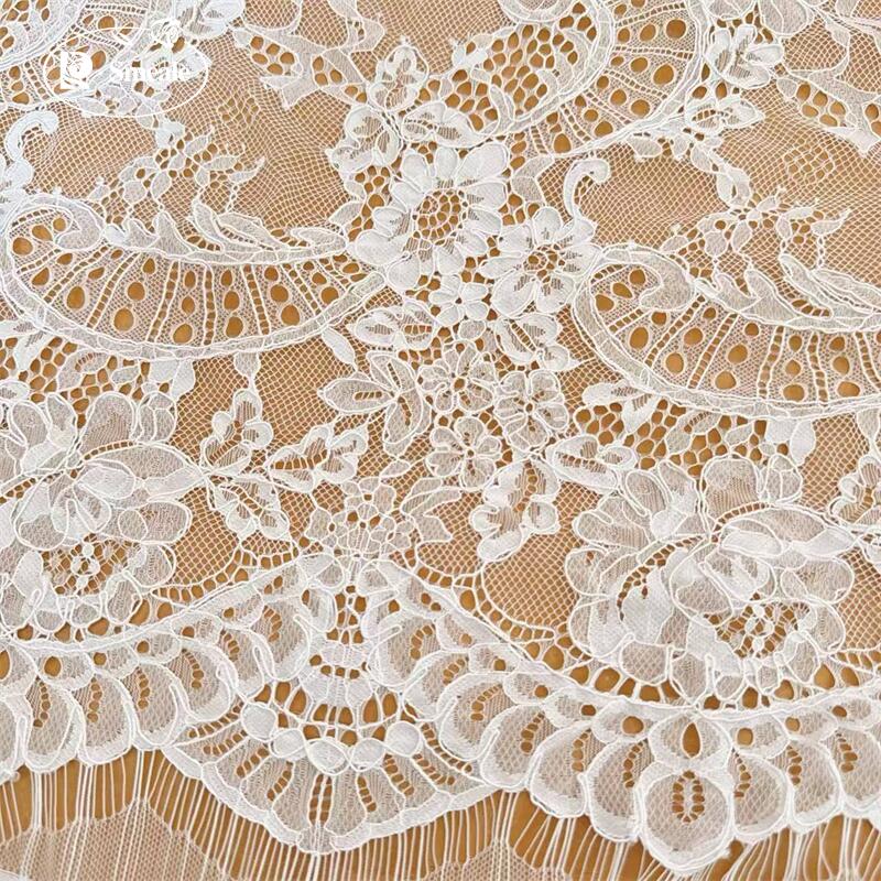 Wedding Dress Supply - 3 metre. El yapımı kenar nakışlı