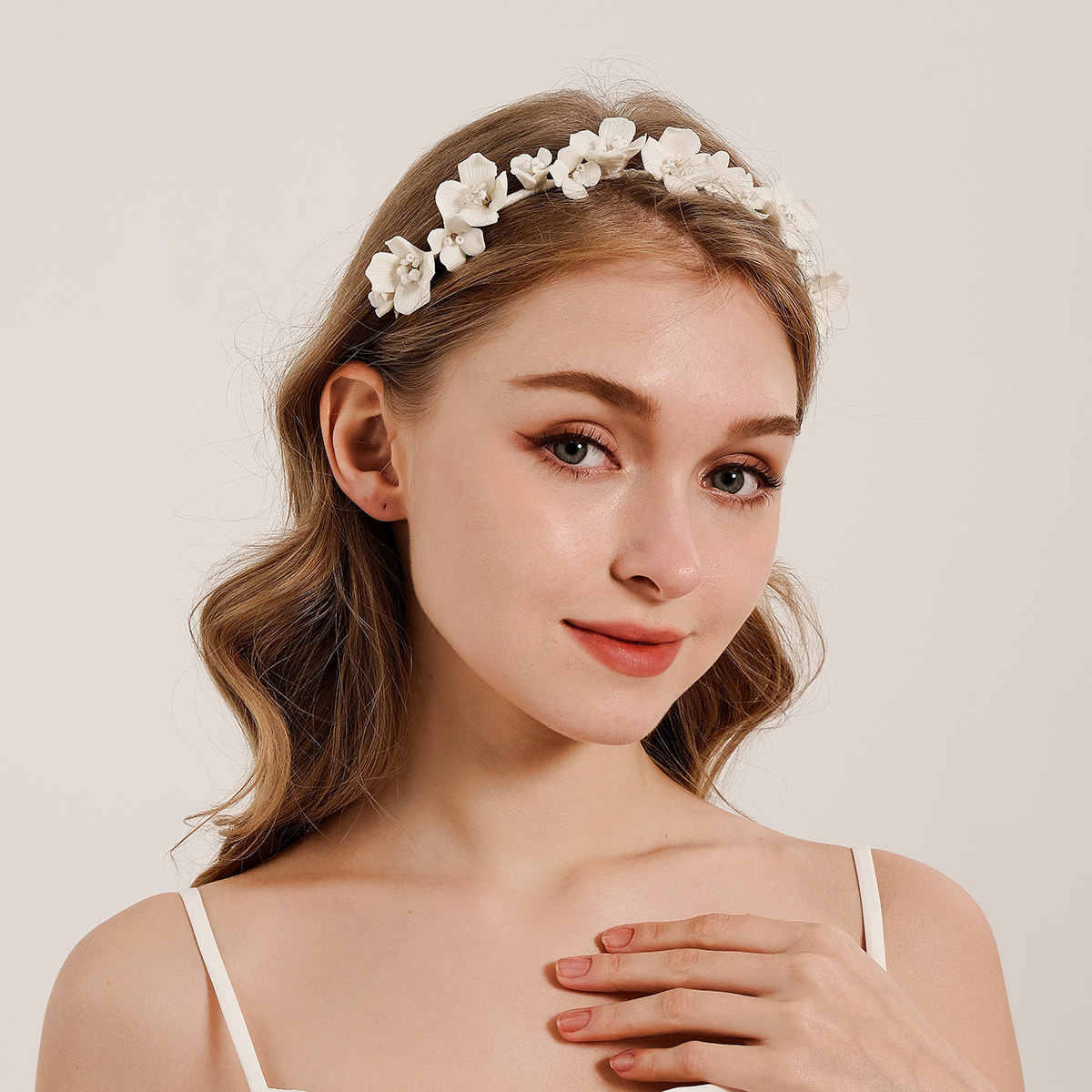 Efily Gelin Beyaz Çiçek Saç Çe - Wedding Supply Store incelemesi ve fiyatı